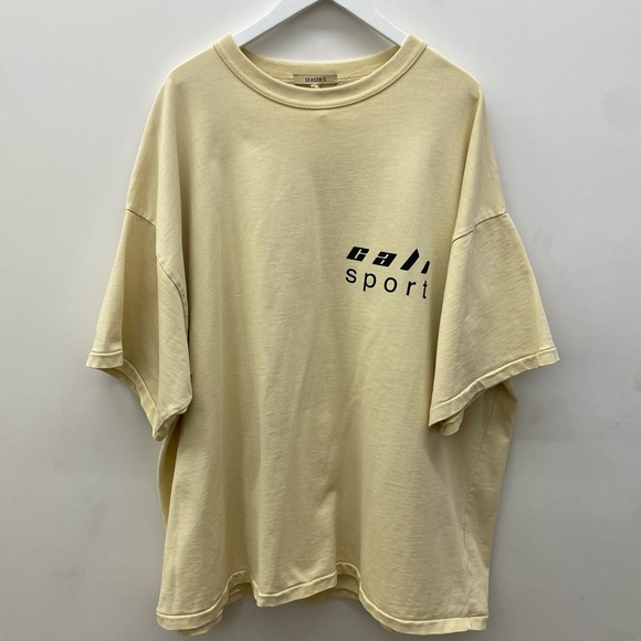 Season 5 Tee. Almost new. Size X-Large.